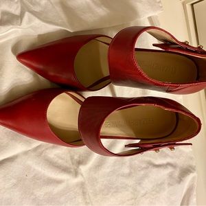 Elizabeth James red leather sandal size 8 in like new condition.